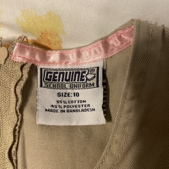 Girl’s GENUINE School Uniform Jumper, Tan, size 10, 2 pockets, Pleated - Picture 4 of 7